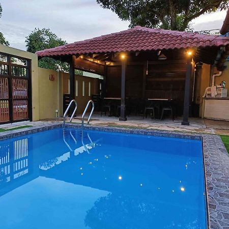 Homestay Laman Nuri, Kota Damansara เปอตาลิงจายา ภายนอก รูปภาพ