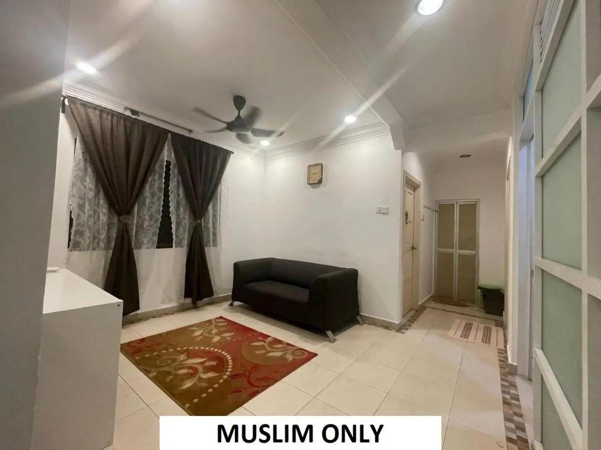 Homestay Laman Nuri, Kota Damansara เปอตาลิงจายา ภายนอก รูปภาพ