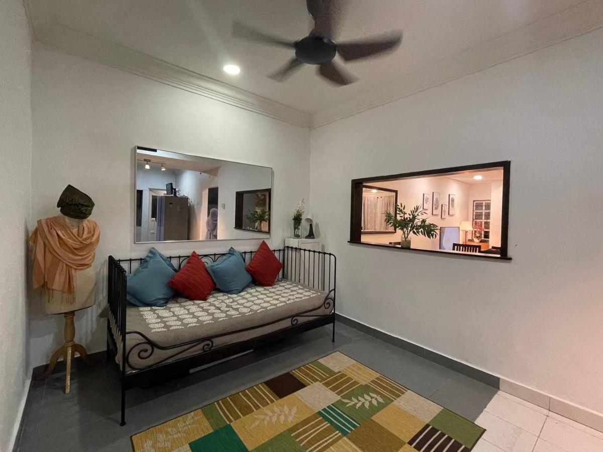 Homestay Laman Nuri, Kota Damansara เปอตาลิงจายา ภายนอก รูปภาพ