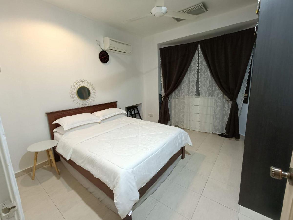 Homestay Laman Nuri, Kota Damansara เปอตาลิงจายา ภายนอก รูปภาพ